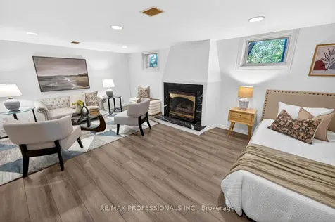62 Marchington Circle Toronto ON M1R 3M7
