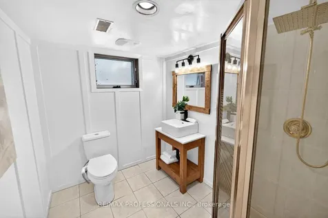 62 Marchington Circle Toronto ON M1R 3M7