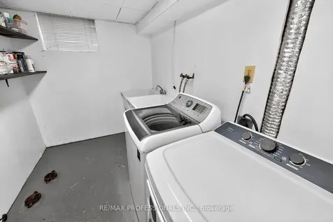 62 Marchington Circle Toronto ON M1R 3M7