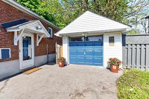 62 Marchington Circle Toronto ON M1R 3M7