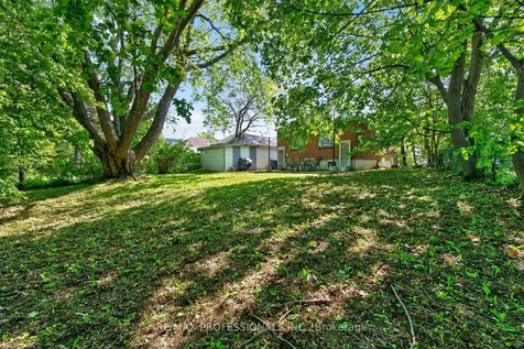62 Marchington Circle Toronto ON M1R 3M7