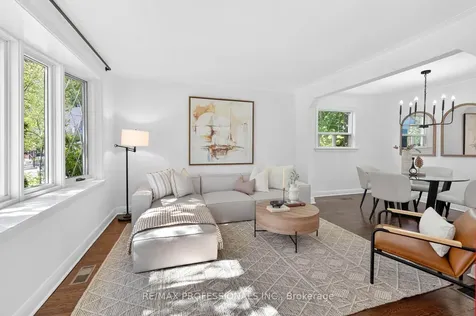 62 Marchington Circle Toronto ON M1R 3M7