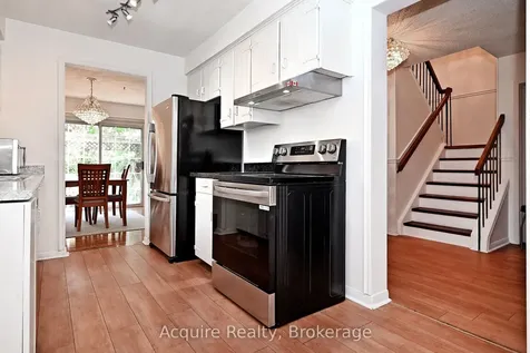 64 Bushmills Square Toronto ON M1V 1J4