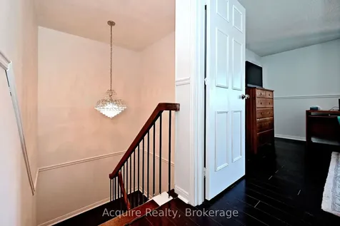 64 Bushmills Square Toronto ON M1V 1J4