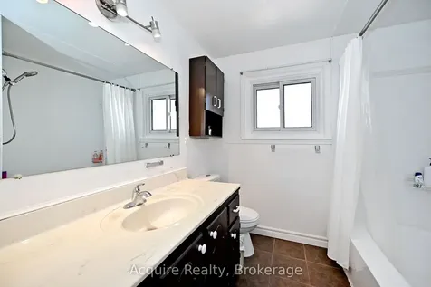 64 Bushmills Square Toronto ON M1V 1J4