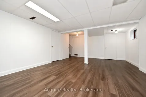 64 Bushmills Square Toronto ON M1V 1J4