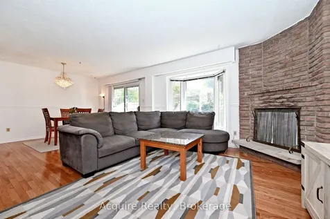 64 Bushmills Square Toronto ON M1V 1J4