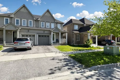 72 Boyd Crescent Ajax ON L1Z 1X7