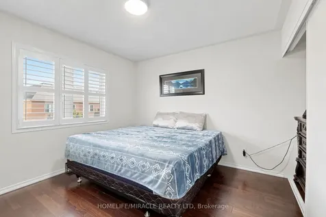 72 Boyd Crescent Ajax ON L1Z 1X7