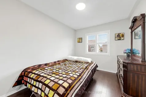 72 Boyd Crescent Ajax ON L1Z 1X7