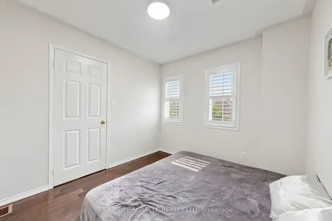 72 Boyd Crescent Ajax ON L1Z 1X7