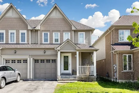 72 Boyd Crescent Ajax ON L1Z 1X7