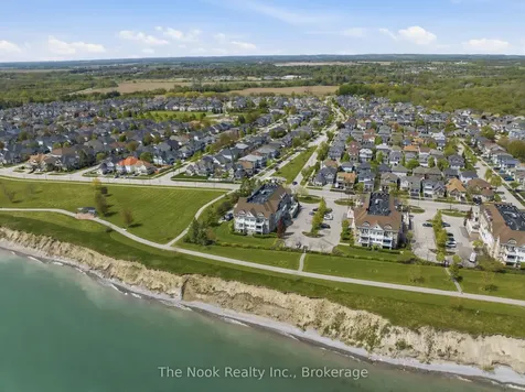 395 Lakebreeze Drive Clarington ON L1B 0A5