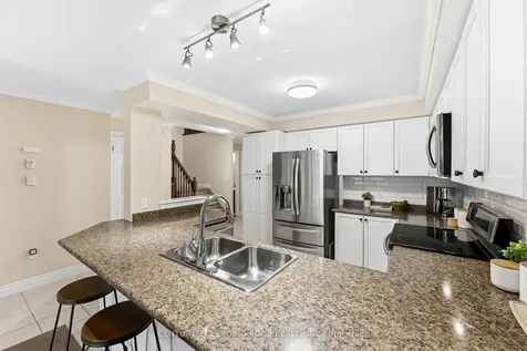 30 Page Place Clarington ON L1E 0H3