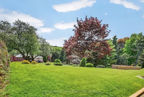 250 Ridgewood Road Toronto ON M1C 2X2