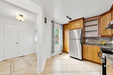 37 Treetops Court Toronto ON M1V 2B9