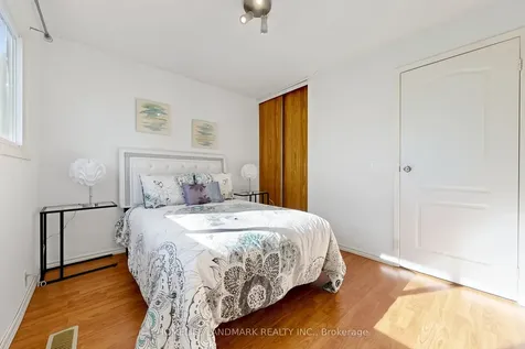 37 Treetops Court Toronto ON M1V 2B9