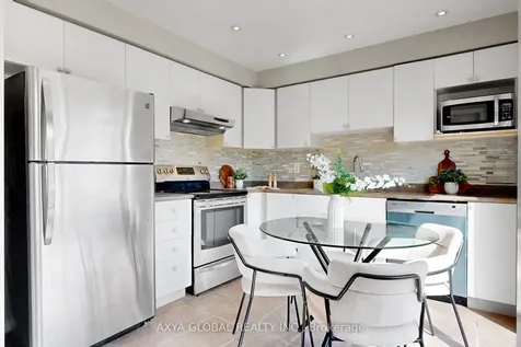 74 Mcsweeney Crescent Ajax ON L1T 4G2
