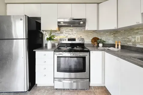 74 Mcsweeney Crescent Ajax ON L1T 4G2