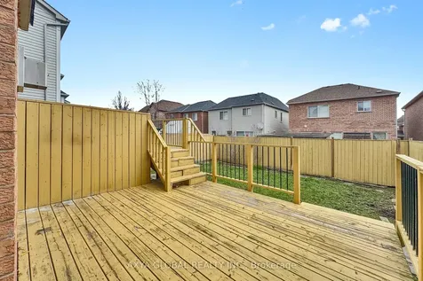 74 Mcsweeney Crescent Ajax ON L1T 4G2