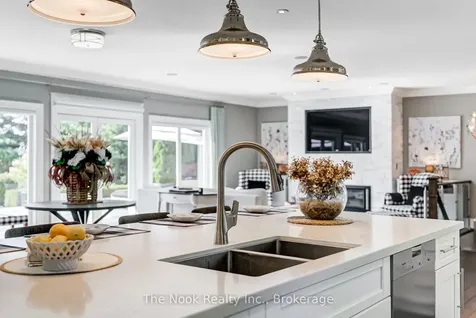 32 Mikelen Drive Scugog ON L9L 1V1