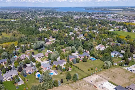 32 Mikelen Drive Scugog ON L9L 1V1