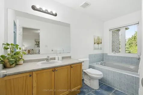 1910 Calvington Drive Pickering ON L1V 0B3