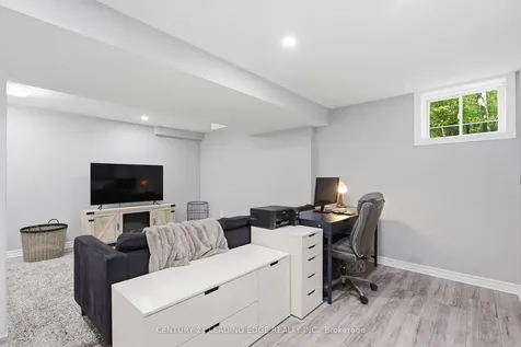 1910 Calvington Drive Pickering ON L1V 0B3