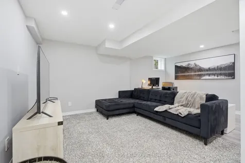 1910 Calvington Drive Pickering ON L1V 0B3