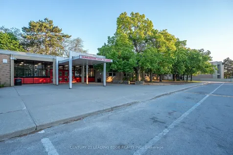 1910 Calvington Drive Pickering ON L1V 0B3