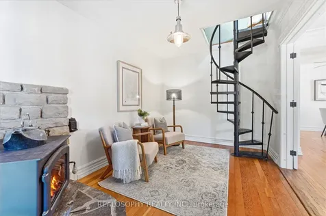 10 Medford Avenue Toronto ON M1L 4G2