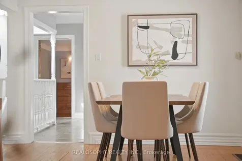 10 Medford Avenue Toronto ON M1L 4G2