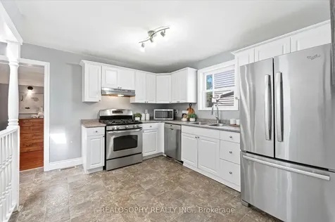 10 Medford Avenue Toronto ON M1L 4G2