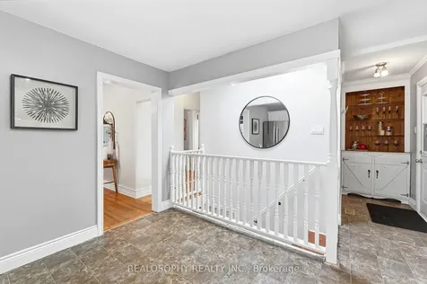 10 Medford Avenue Toronto ON M1L 4G2