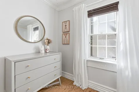 10 Medford Avenue Toronto ON M1L 4G2
