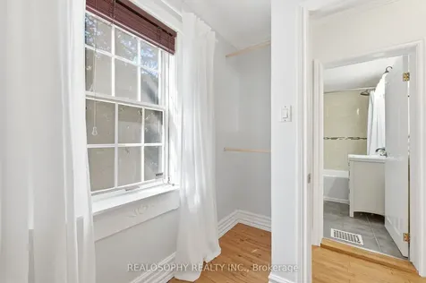 10 Medford Avenue Toronto ON M1L 4G2