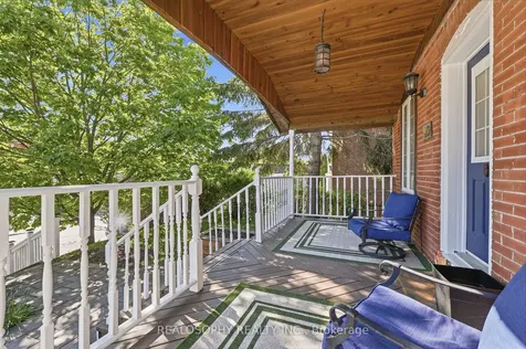10 Medford Avenue Toronto ON M1L 4G2
