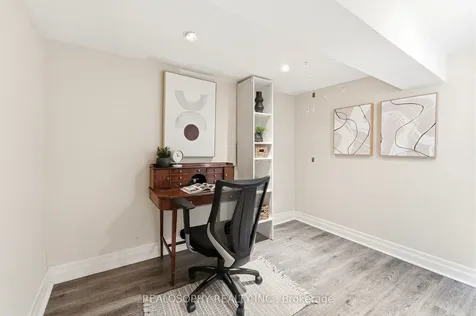 10 Medford Avenue Toronto ON M1L 4G2