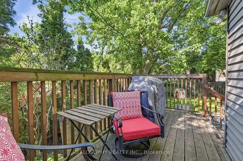 10 Medford Avenue Toronto ON M1L 4G2