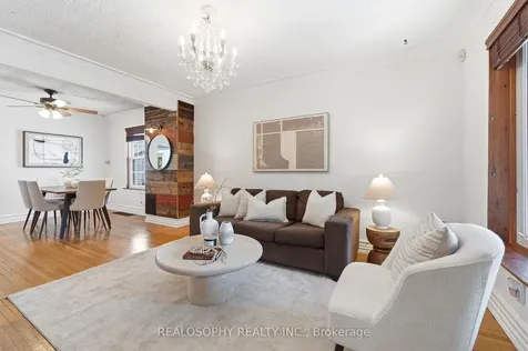 10 Medford Avenue Toronto ON M1L 4G2