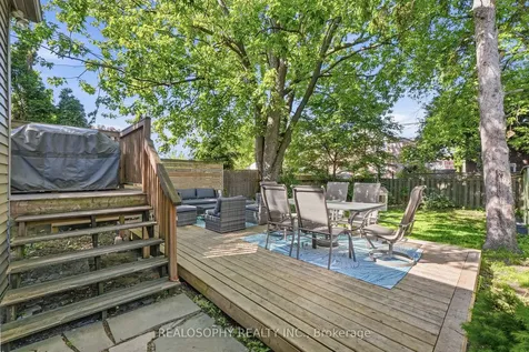 10 Medford Avenue Toronto ON M1L 4G2