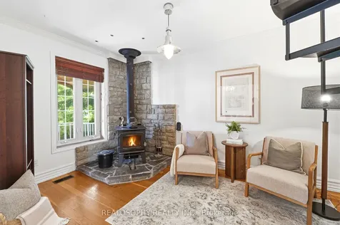 10 Medford Avenue Toronto ON M1L 4G2