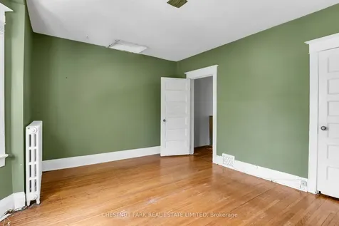 39 Devon Road Toronto ON M4E 2J7