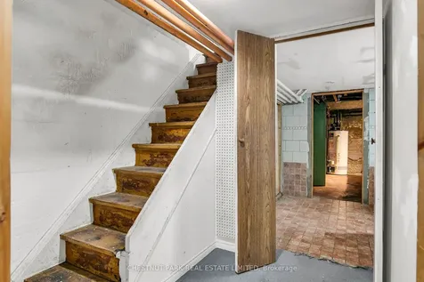 39 Devon Road Toronto ON M4E 2J7