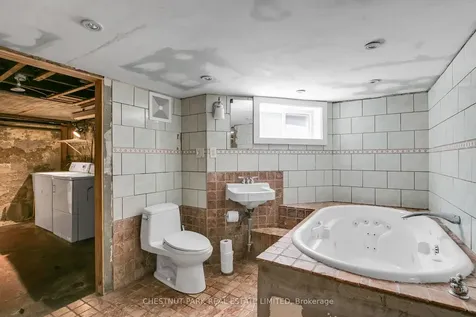 39 Devon Road Toronto ON M4E 2J7