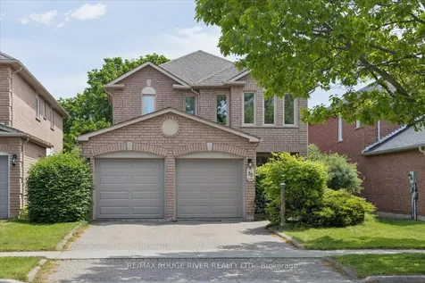 33 Shore Avenue Whitby ON L1R 2L7