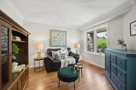 33 Shore Avenue Whitby ON L1R 2L7