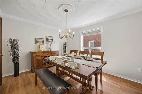 33 Shore Avenue Whitby ON L1R 2L7
