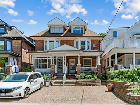 127 Lee Avenue Toronto ON M4E 2P2