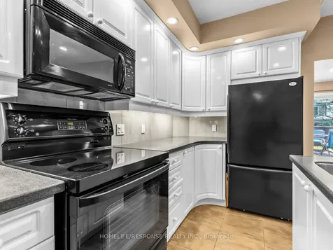 127 Lee Avenue Toronto ON M4E 2P2